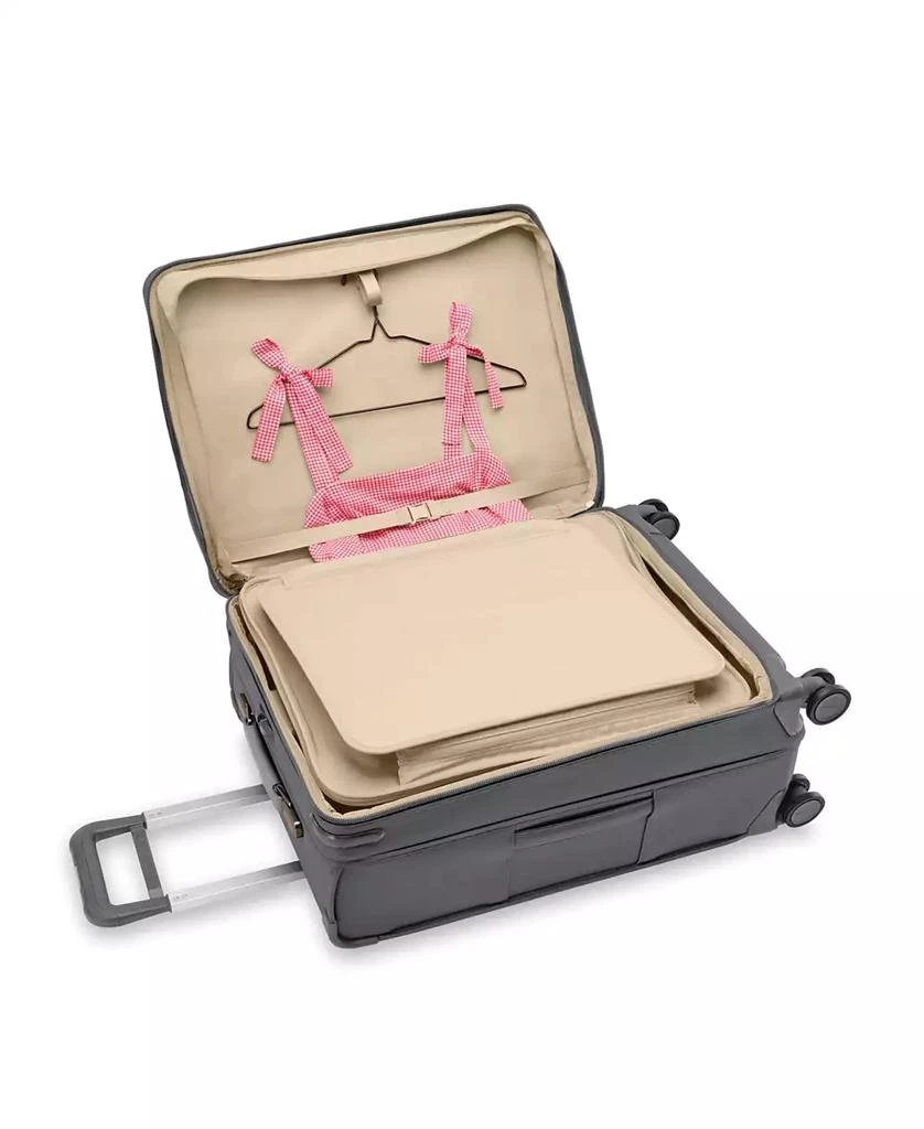 Briggs & Riley Baseline Medium Expandable Spinner 6