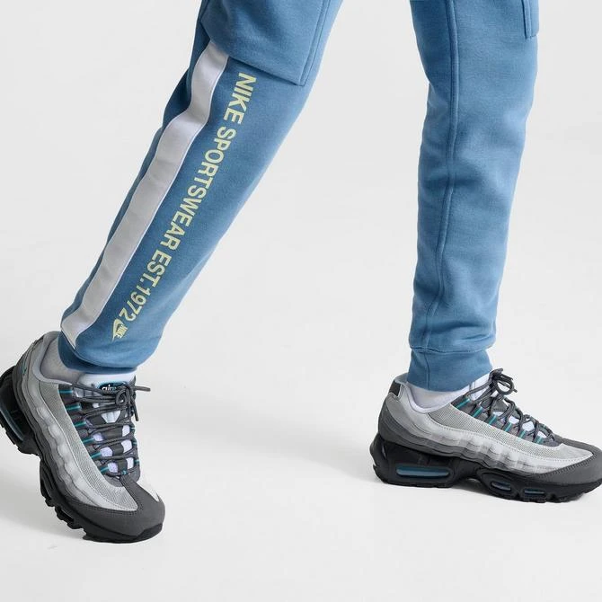 NIKE Kids' Nike Sportswear Standard Issue Cargo Jogger Pants 6