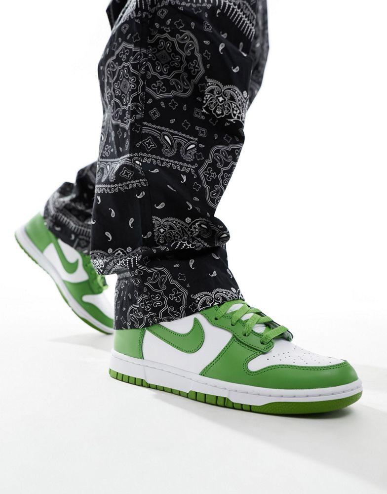 Nike Nike Dunk Hi Retro trainers in white and green