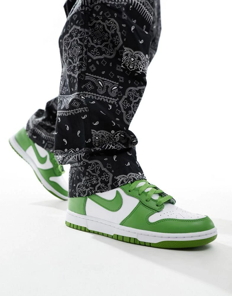 Nike Nike Dunk Hi Retro trainers in white and green 1