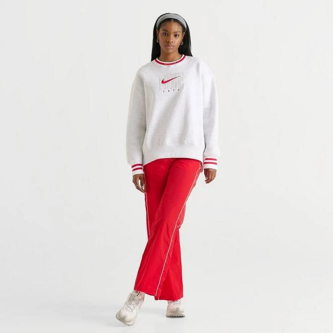 NIKE Women's Nike Sportswear Phoenix Fleece Oversized Graphic Crewneck Sweatshirt 2