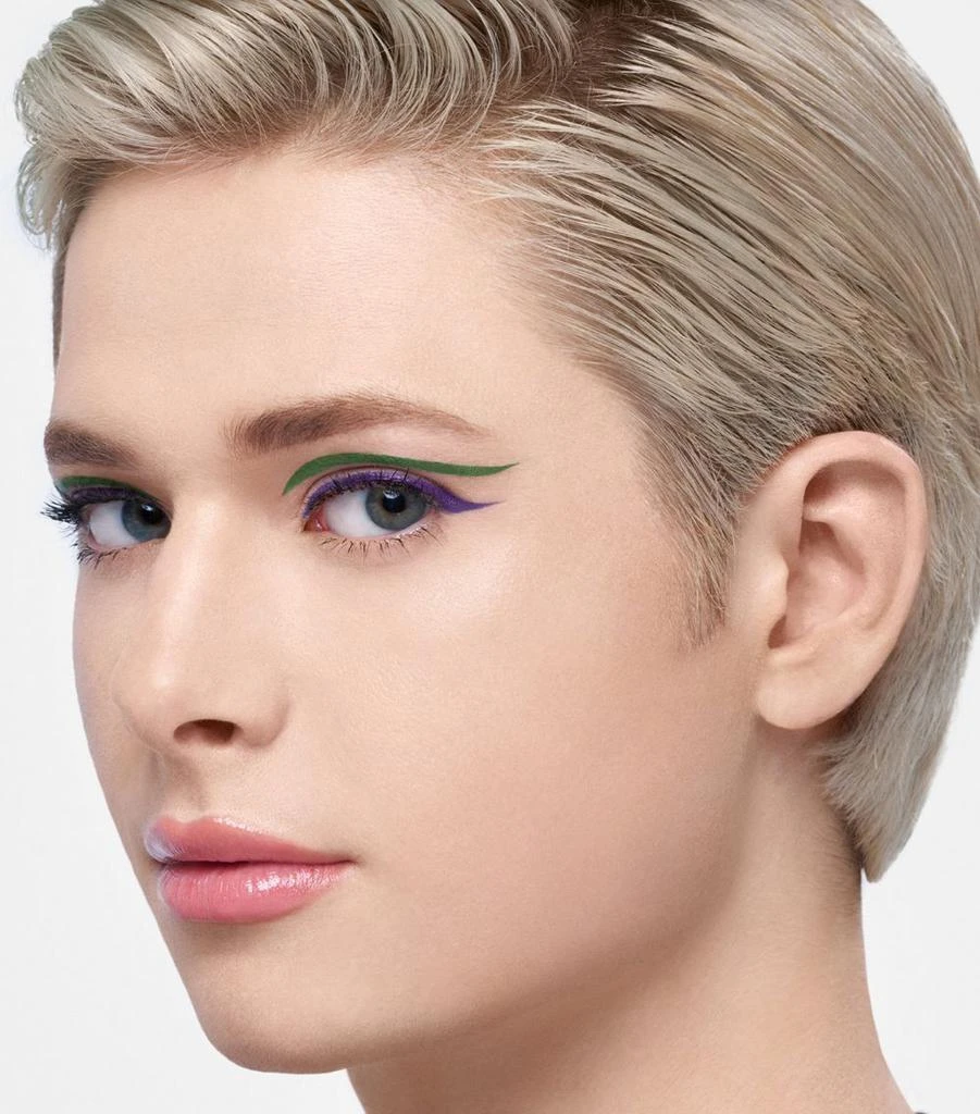 Dolce & Gabbana That’s My Line! 24H Lasting Waterproof Eyeliner 3