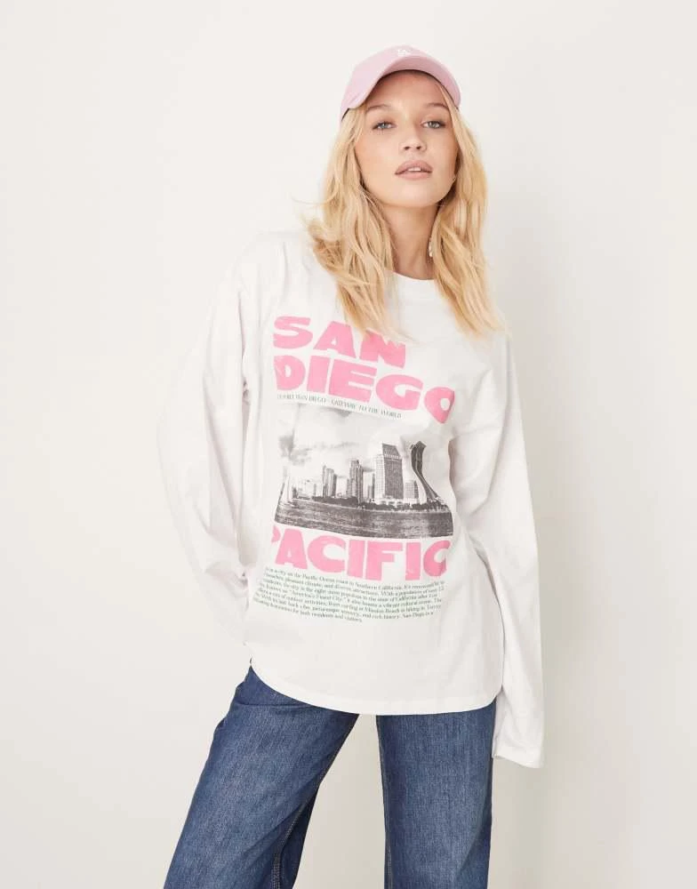 ASOS ASOS DESIGN long sleeve t-shirt with San Diego graphic 4