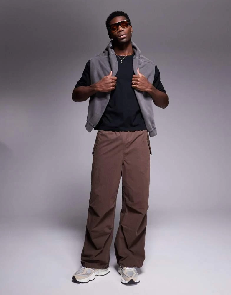 ASOS ASOS DESIGN boxy oversized t-shirt with dragon graphic in black 4