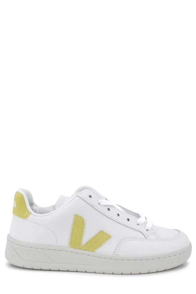 Veja Veja V-12 Low-Top Sneakers 1