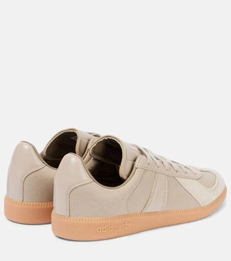 adidas gazelle silver green womens adidas Women's Sleek Shoes