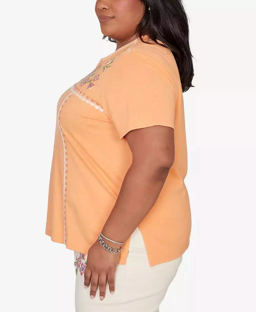 Alfred Dunner Plus Size Beachcomber Embroidered Floral Neck Short sleeve Top 3