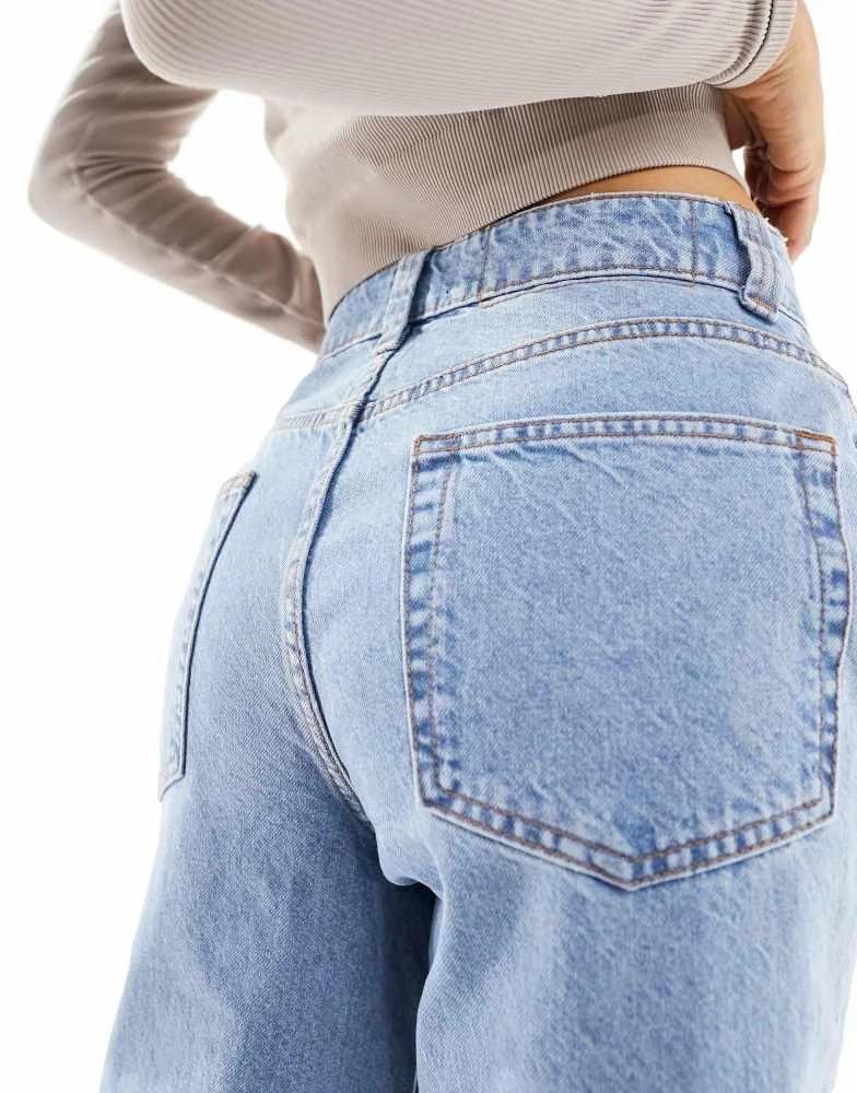 ASOS ASOS DESIGN Petite wide leg dad jeans in blue wash 2