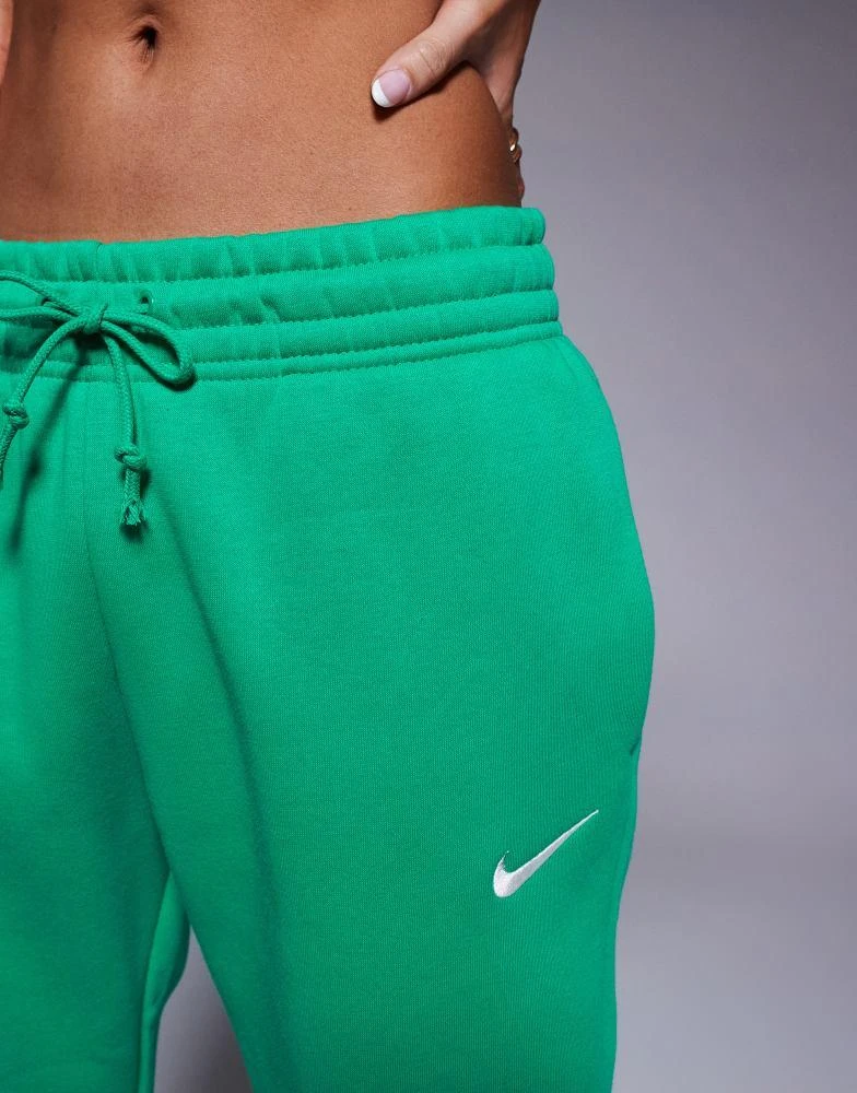 NIKE Nike Phoenix Fleece mid rise oversized joggers in green 5