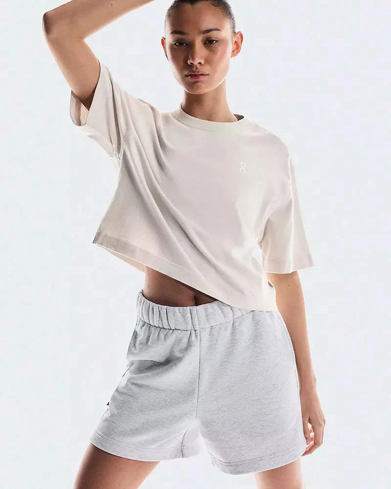 On On Women
s Club Shorts 4