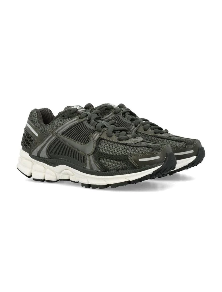 NIKE Nike Zoom Vomero 5 2