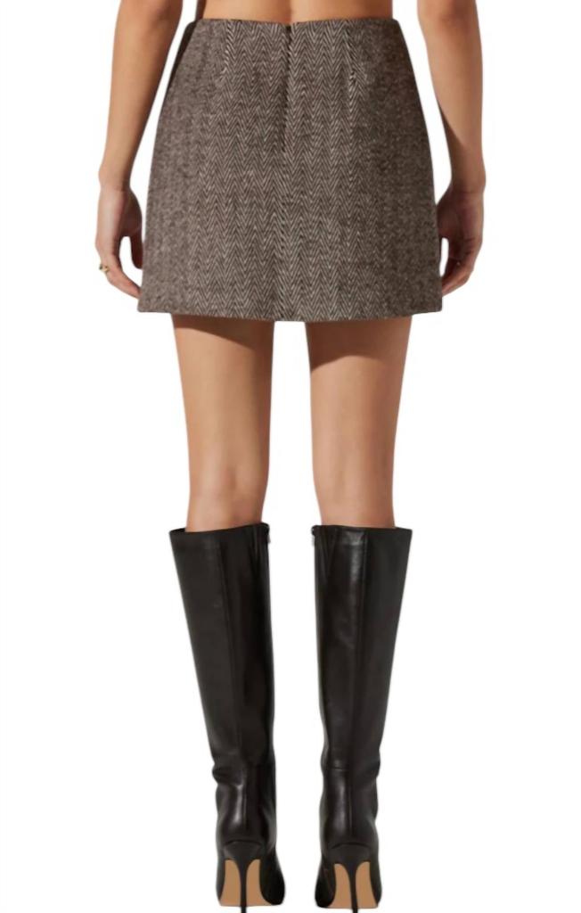 ASTR Covina Skirt In Brown Herringbone