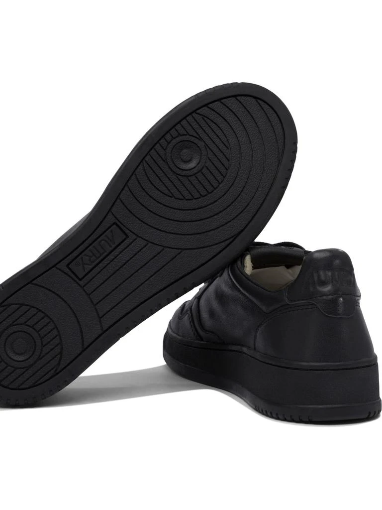Autry MEDALIST MONOCHROMATIC SNEAKERS 5