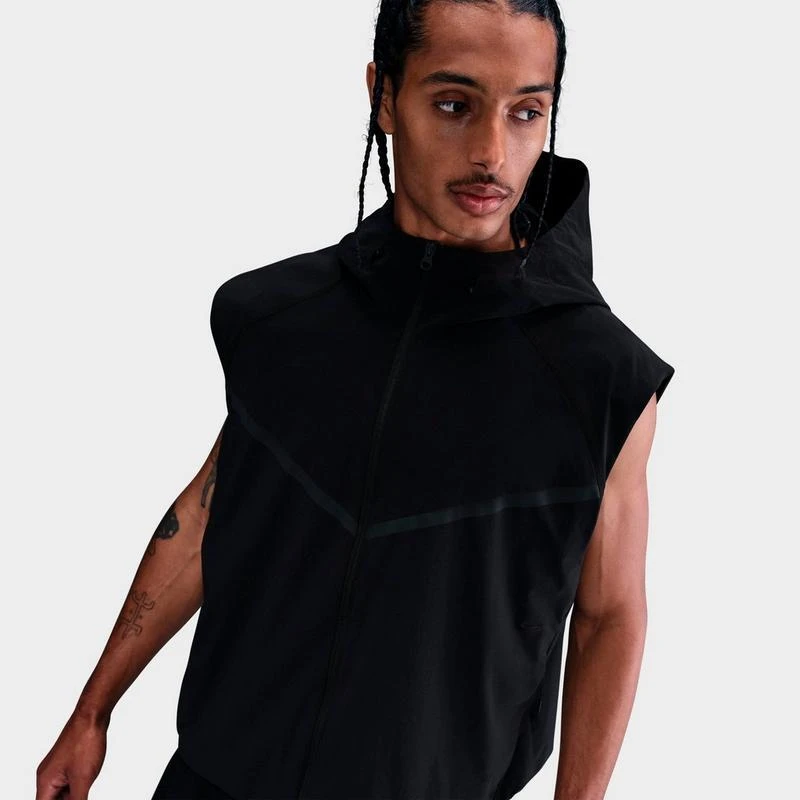 NIKE Men
s Nike Tech Dri-FIT Woven Windrunner Vest 3