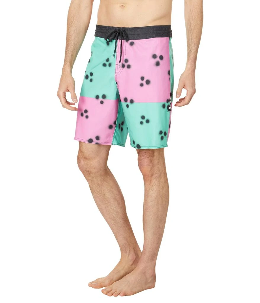 Volcom Schroff X Volcom Stoney 19 1