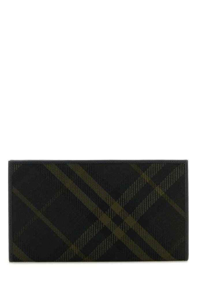 Burberry Burberry	Checked Zipped Continental Wallet 2