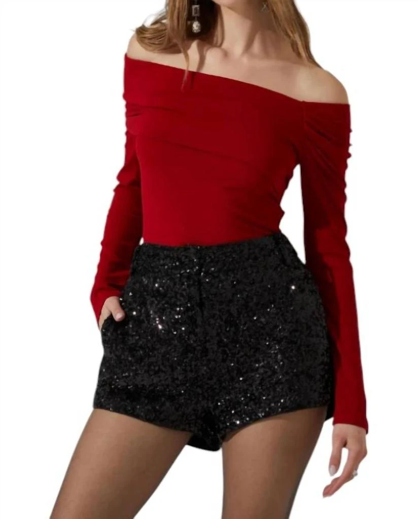 ASTR Jada Off Shoulder Top In Red 3