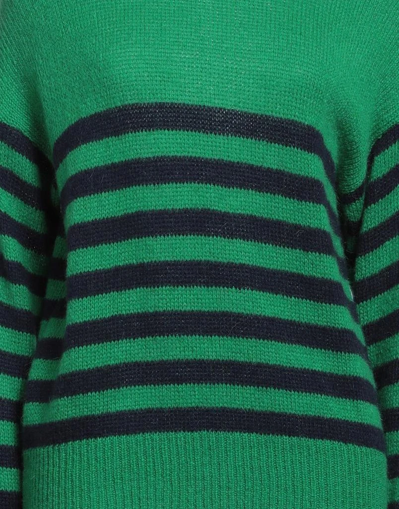 VANESSA SCOTT Turtleneck 4