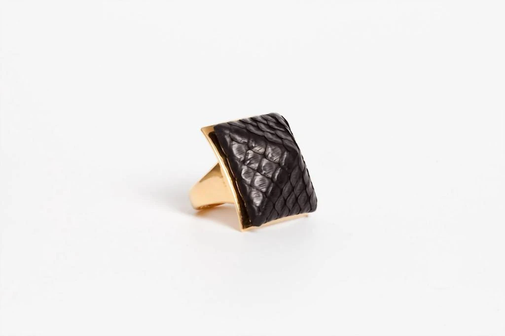 Avenue Chic Exotic Leather Pyramid Ring In Black