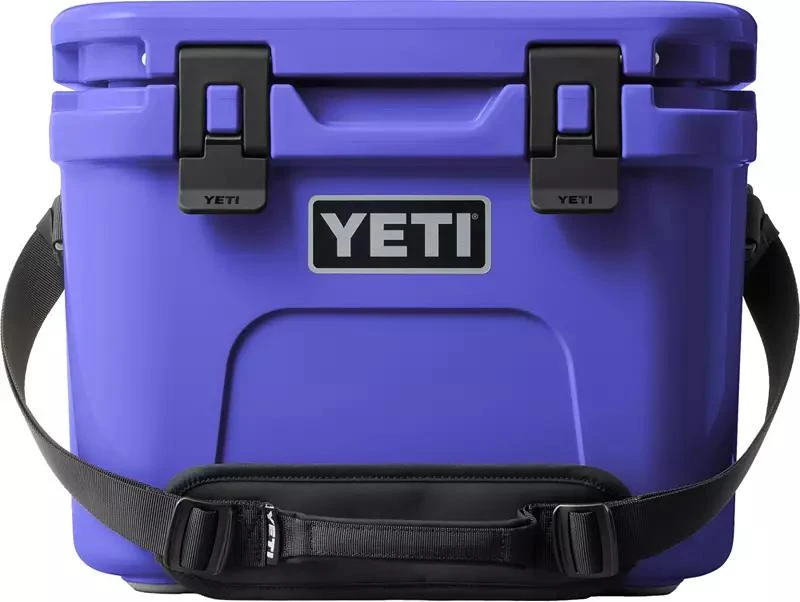 YETI YETI Roadie 15 Hard Cooler 1