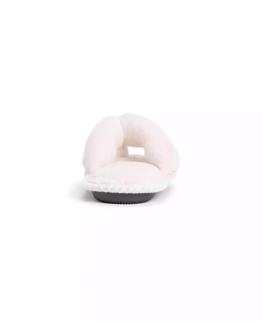 MUK LUKS Women's Darlene Thong Slipper 7