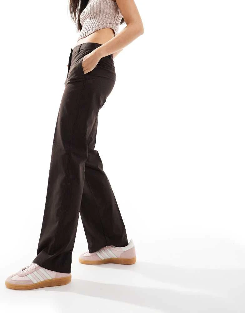 Bershka Bershka straight leg tailored trousers in brown pinstripe 4