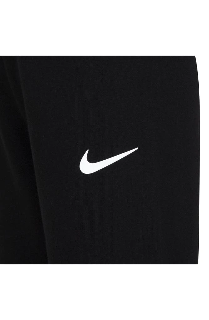 NIKE Kids
 Fleece Pullover 
Joggers Set 7