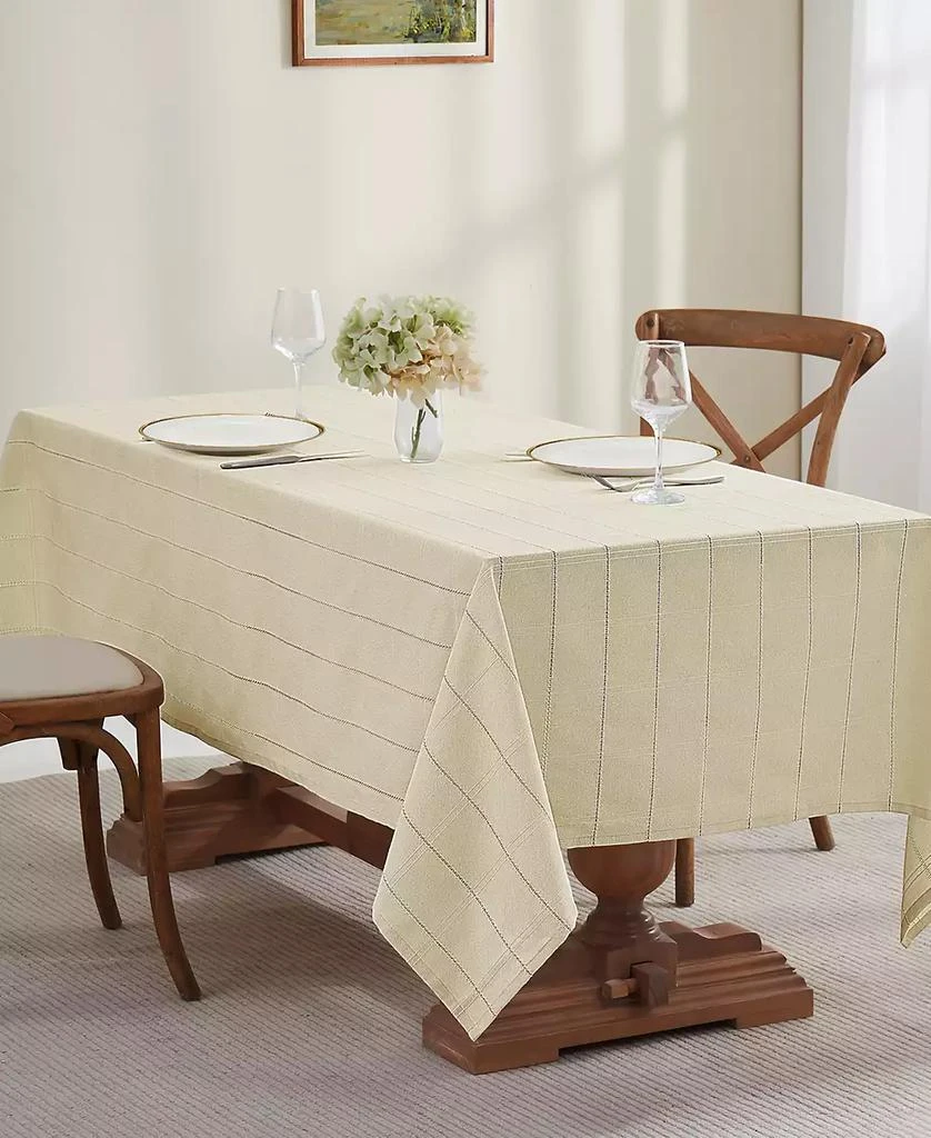 IZOD Chadwick Lurex Tablecloth 2