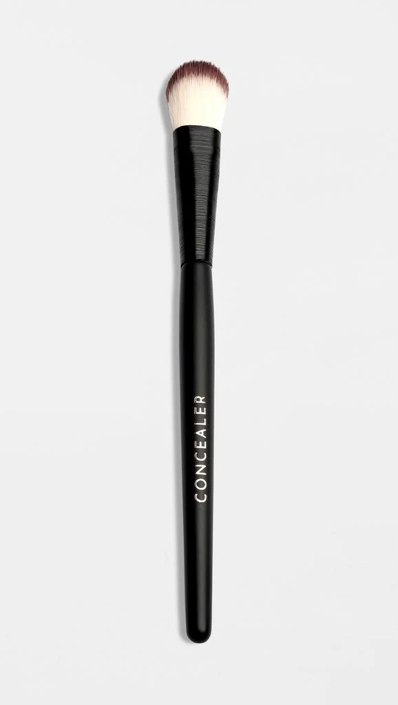 LAWLESS Concealer Brush 1