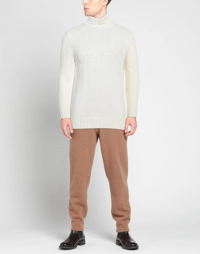 BELLWOOD Turtleneck 2