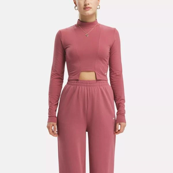 Reebok Classics Long Sleeve Crop Top 1