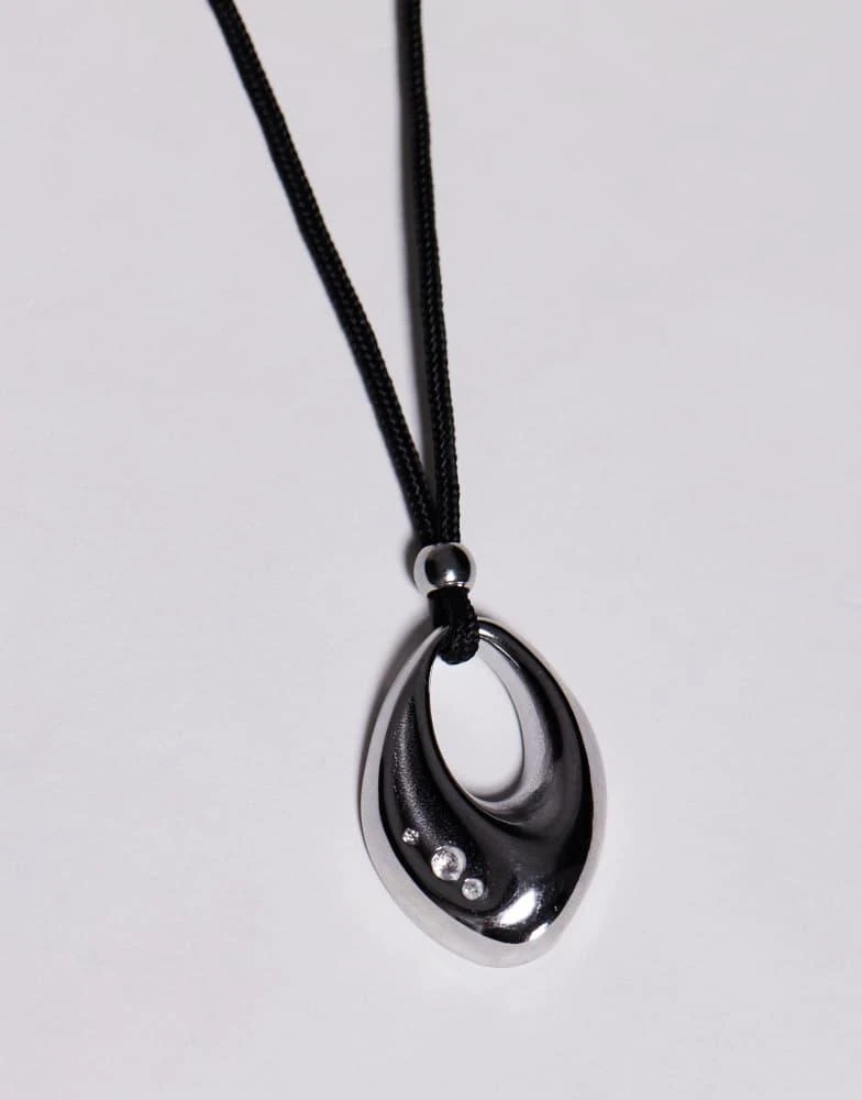 8 Other Reasons 8 Other Reasons chunky pendant cord necklace in rhodium plated 2