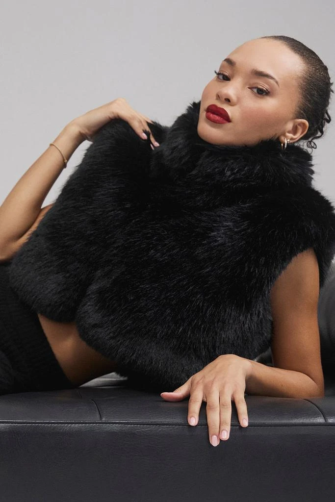 Alo Opulent Faux Fur Cropped Vest - Black 4