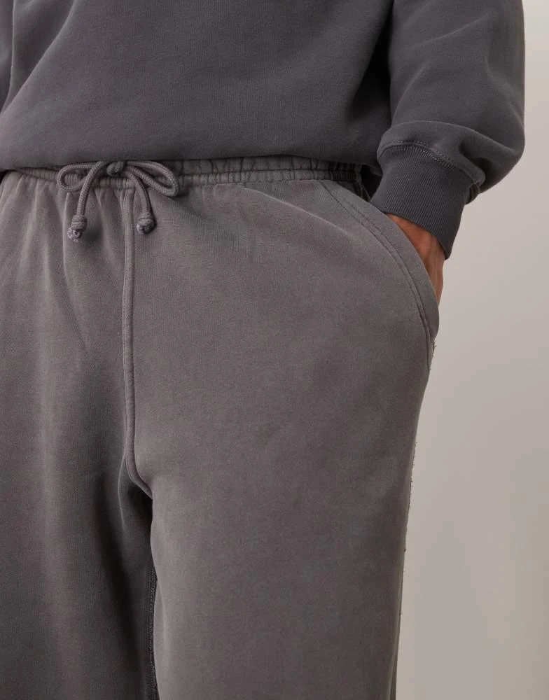Abercrombie & Fitch Abercrombie & Fitch vintage wash open hem joggers in mid grey 4