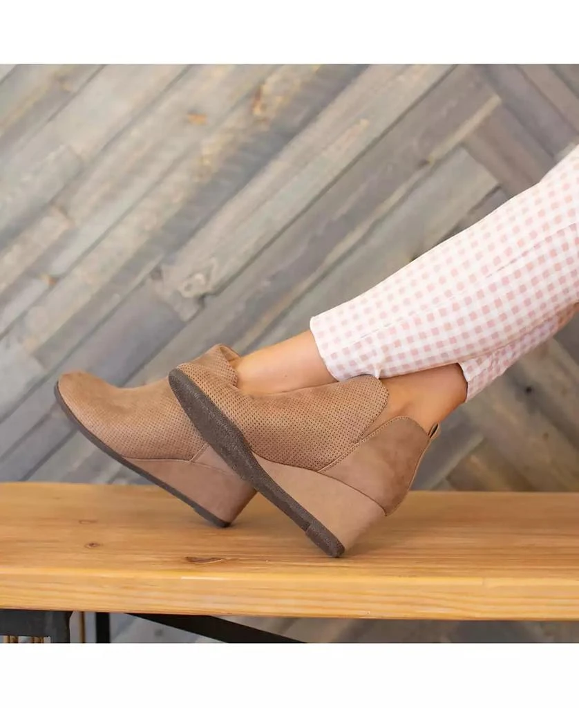 Journee Collection Women's Mylee Perforated Wedge Ankle Booties 6