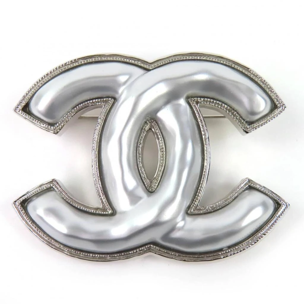 Chanel Brooch (Pre-Owned)