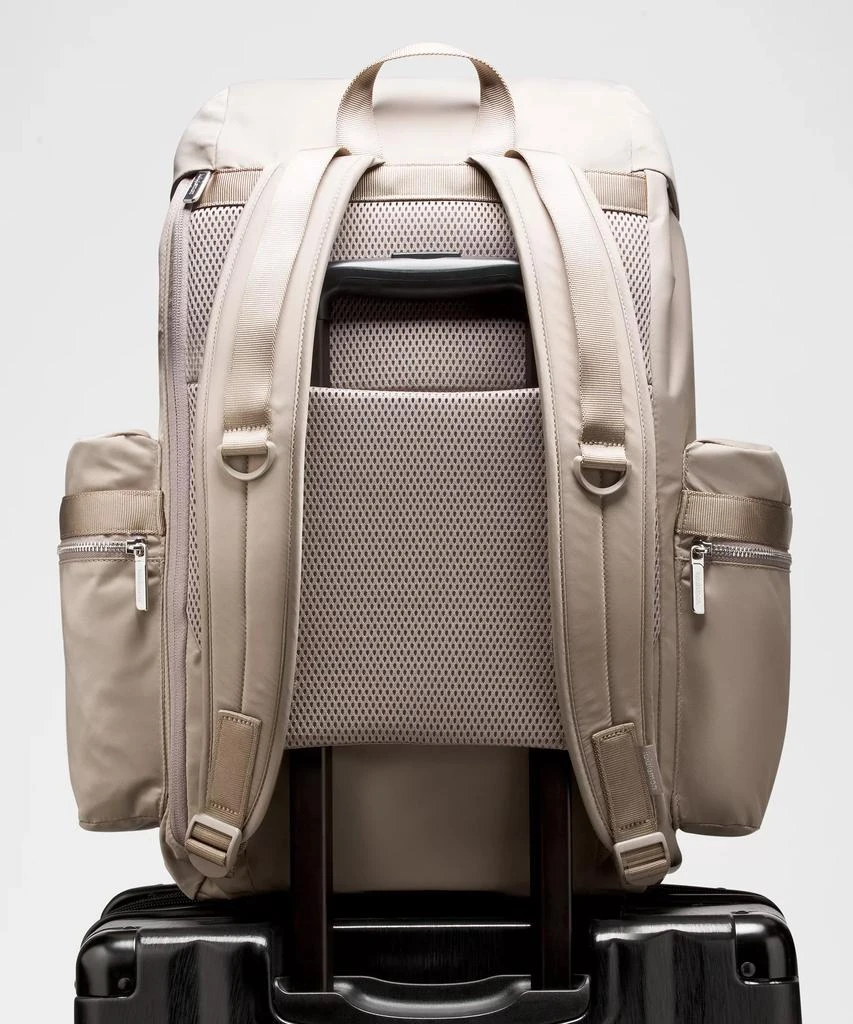 Lululemon Wunderlust Backpack 25L 35