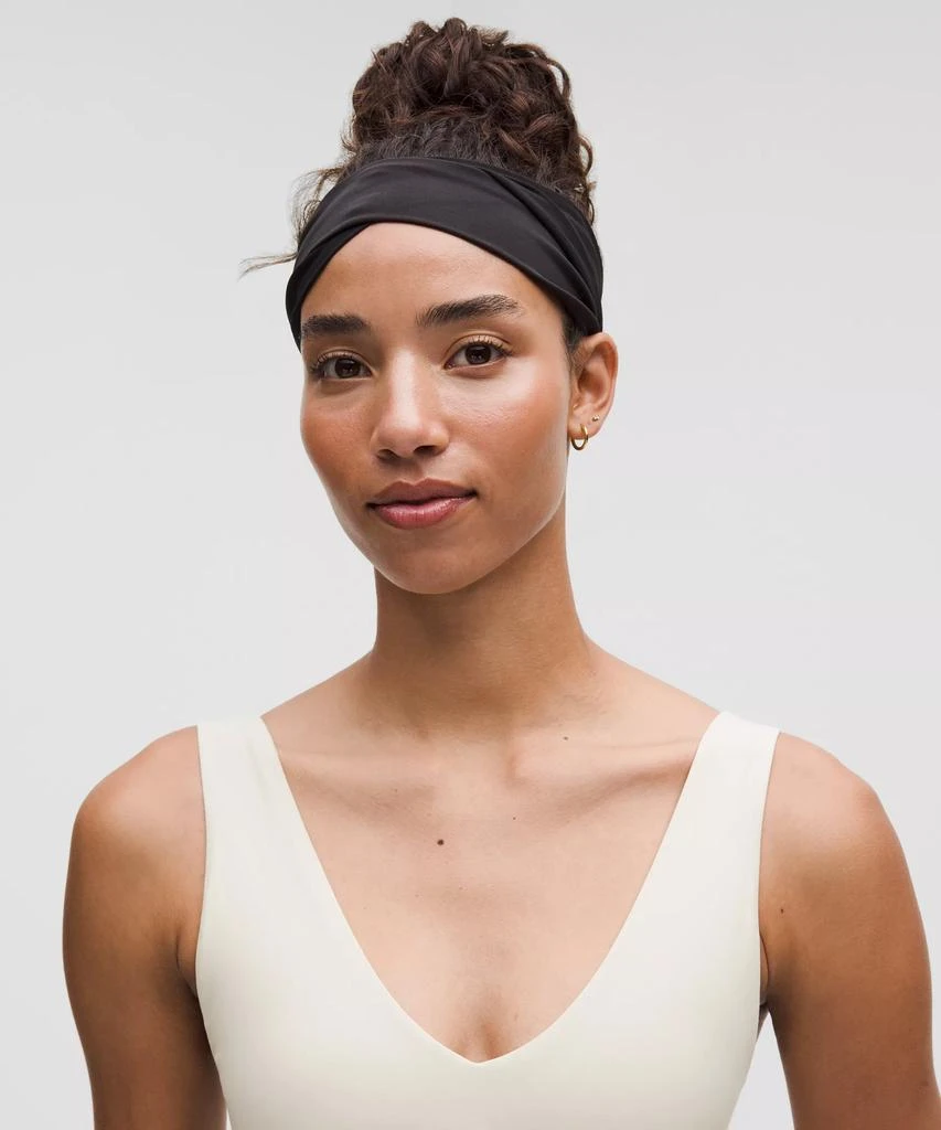 Lululemon lululemon Align™ V-Neck Bra *Light Support, A/B Cup 4