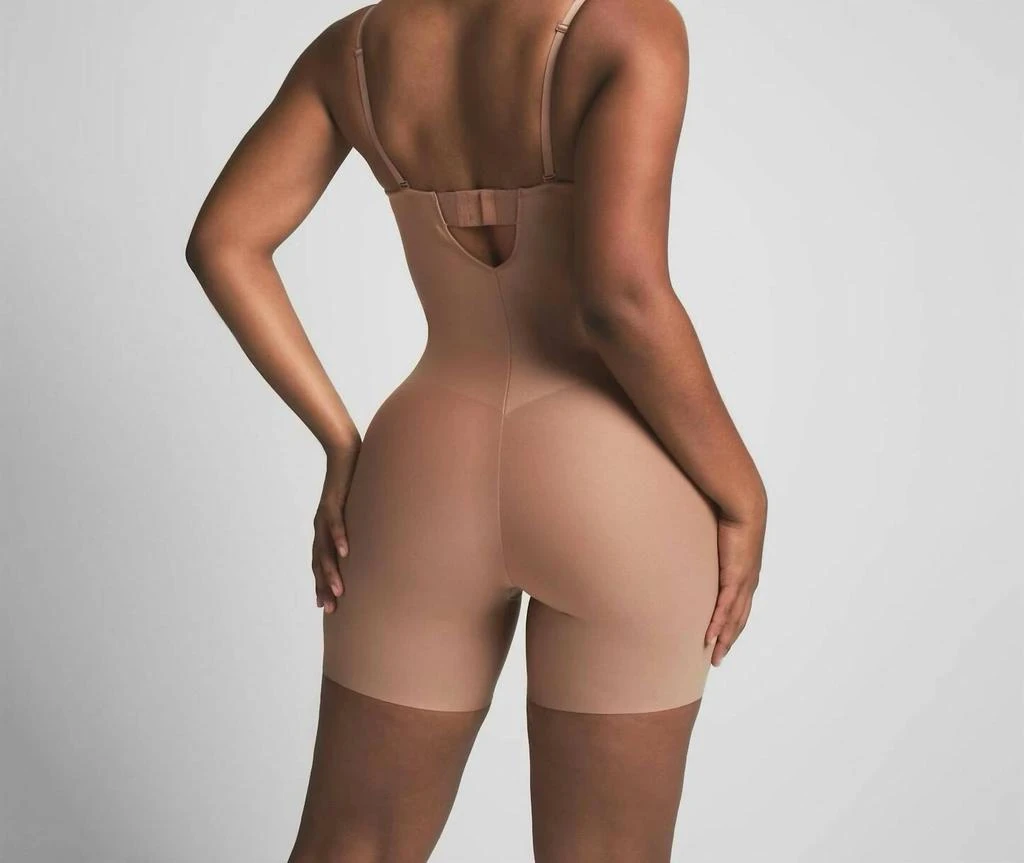 SKIMS Skims - Women
s Body Core Sculpt Underwire Mid Thigh Bodysuit 3
