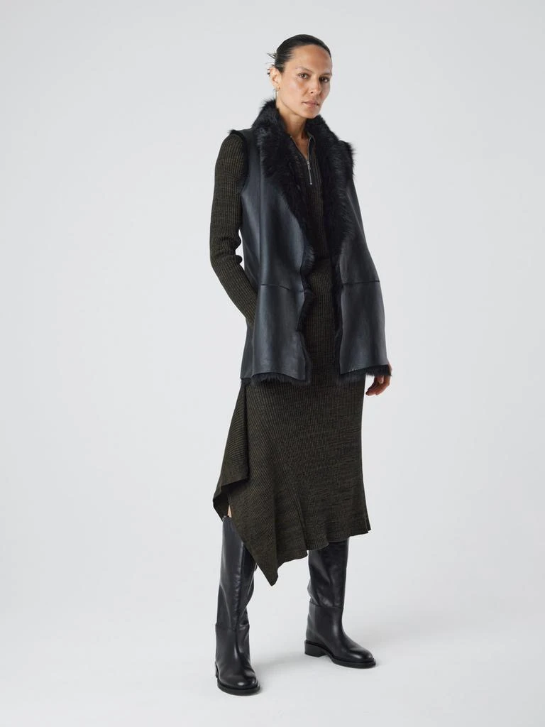 Gushlow & Cole Natural edge mid-length shearling gilet 5