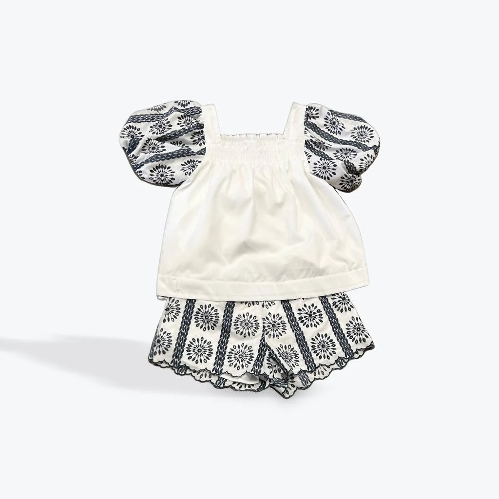 umgee Umgee - Women
s Puffed Eyelet Sleeved Top 
Floral Embroidered Shorts