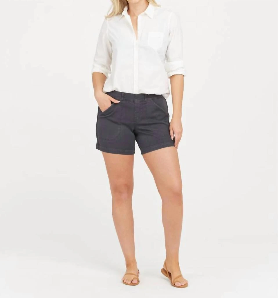 SPANX Spanx - STRETCH TWILL SHORTS, 6" 4