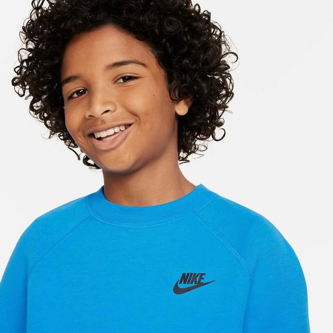 NIKE Boys' Nike Sportswear Tech Fleece Sweatshirt 4