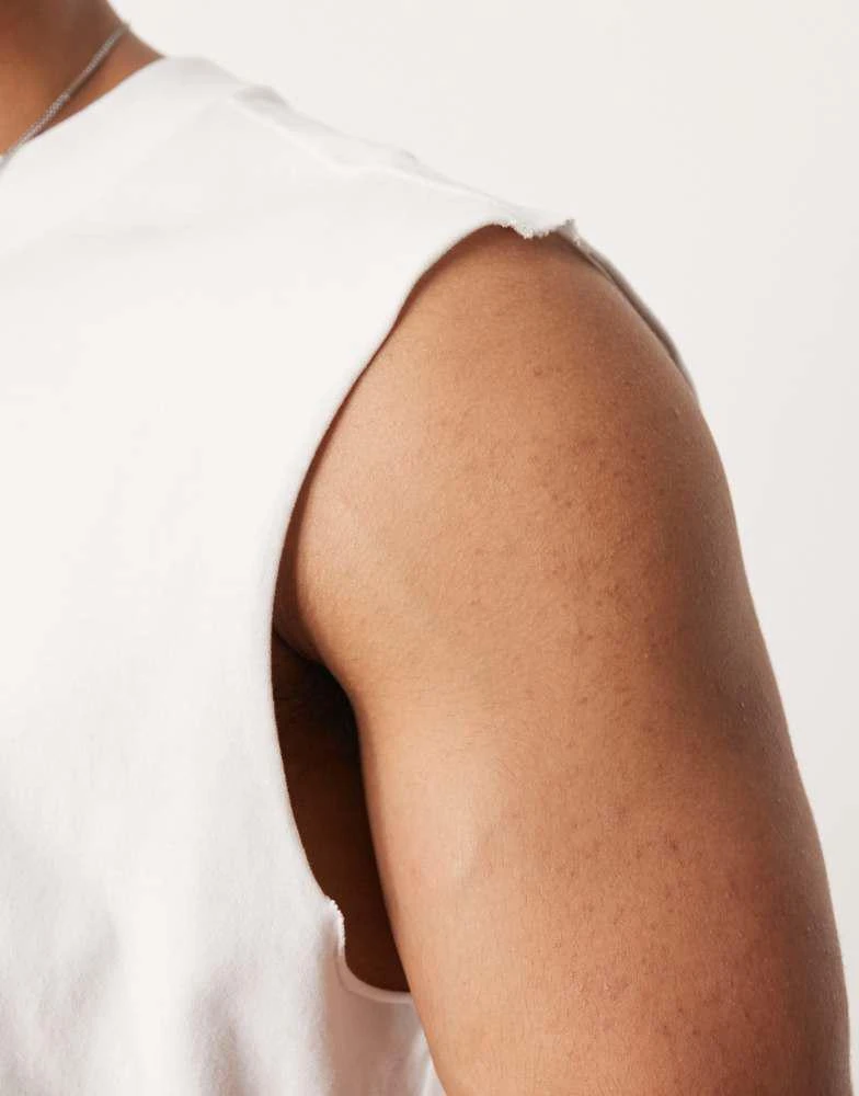 Abercrombie & Fitch Abercrombie & Fitch premium vest in white 3