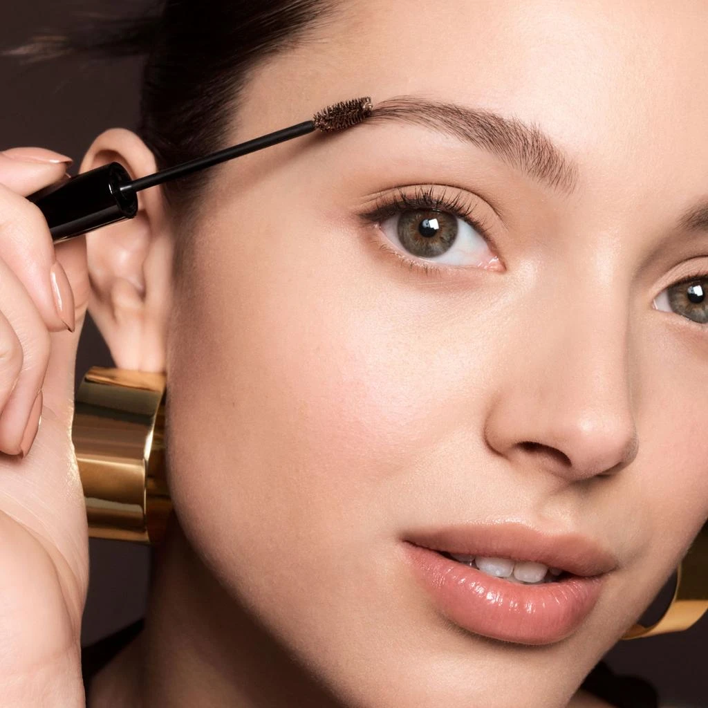 Bobbi Brown Natural Brow Shaper 4