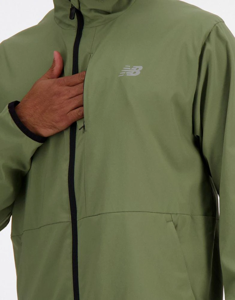 New Balance New Balance Stretch woven jacket in green 2