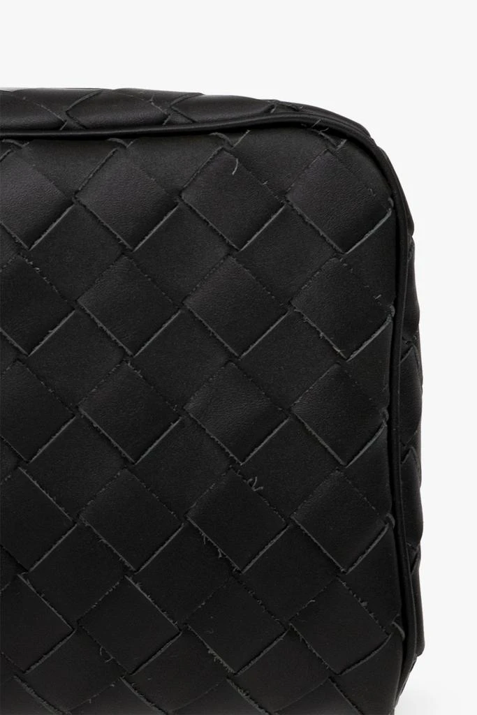 Bottega Veneta Wash bag with ‘Intrecciato’ weave 5