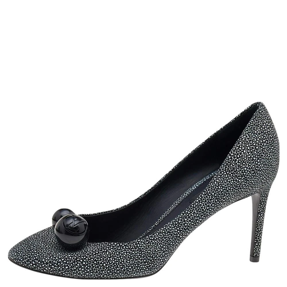 Louis Vuitton Louis Vuitton Grey Leather Pointed Toe Pumps Size 38.5 1
