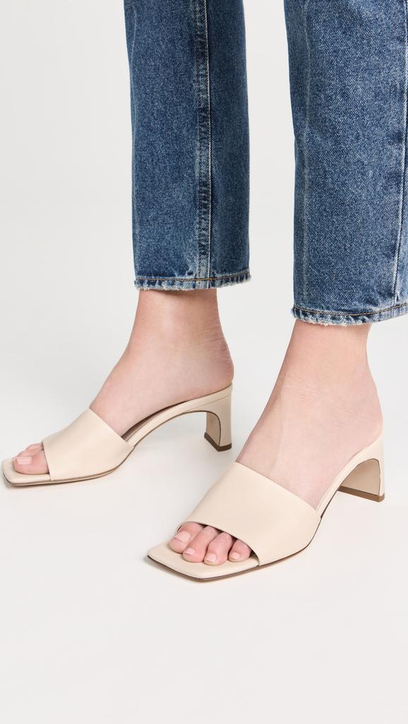 AEYDE Jeanie Nappa Leather Creamy Sandals