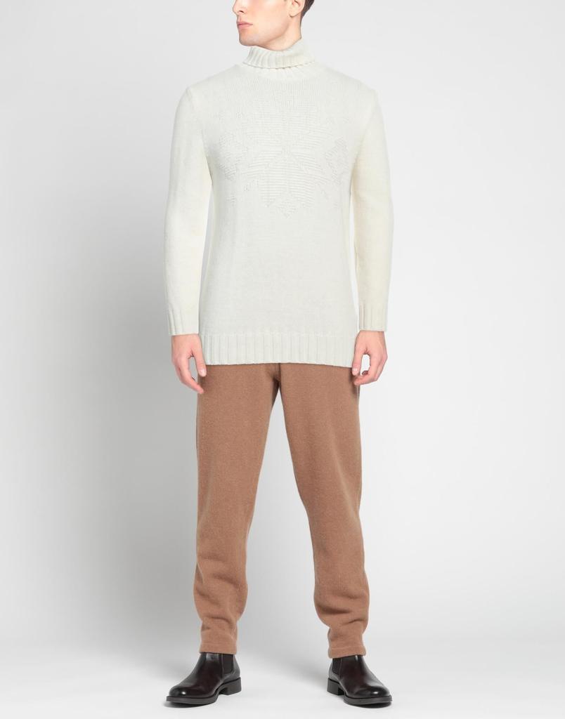 BELLWOOD Turtleneck